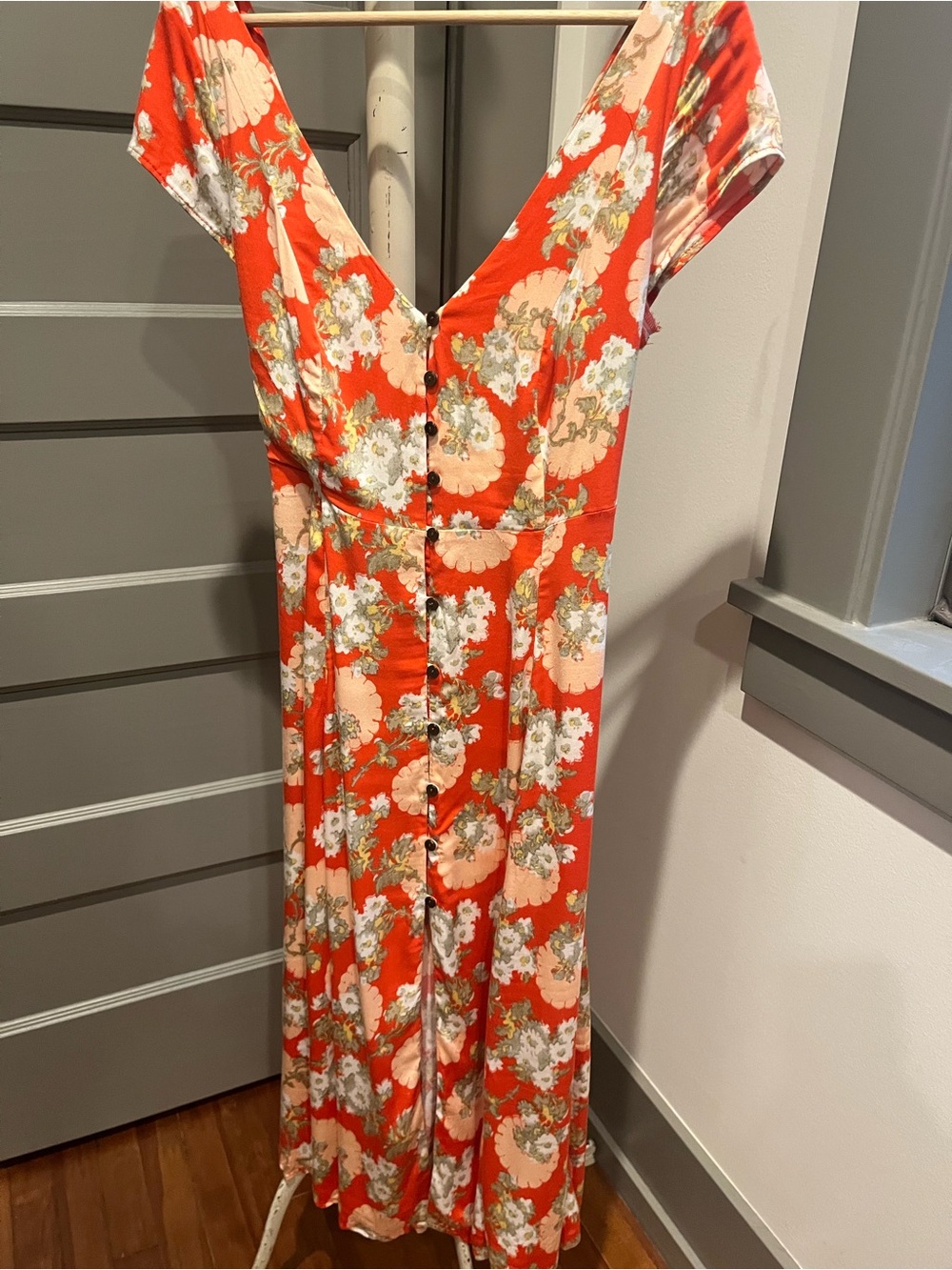 NWT Urban Outfitters Floral Button-Front Orange-red Midi Dress with V-Neck